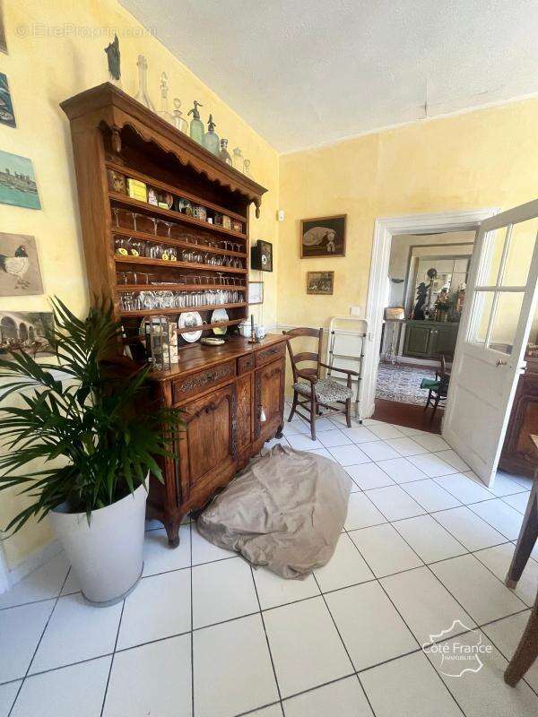 Maison à CHACRISE