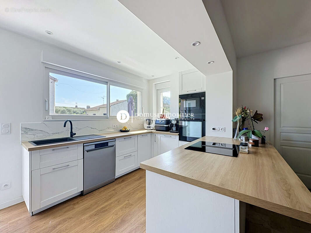 Maison 134 m² à Morieres-Les-Avignon  - photo 2