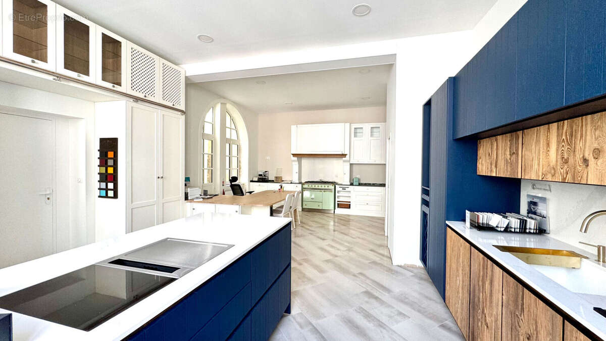 Commerce à LA ROCHELLE