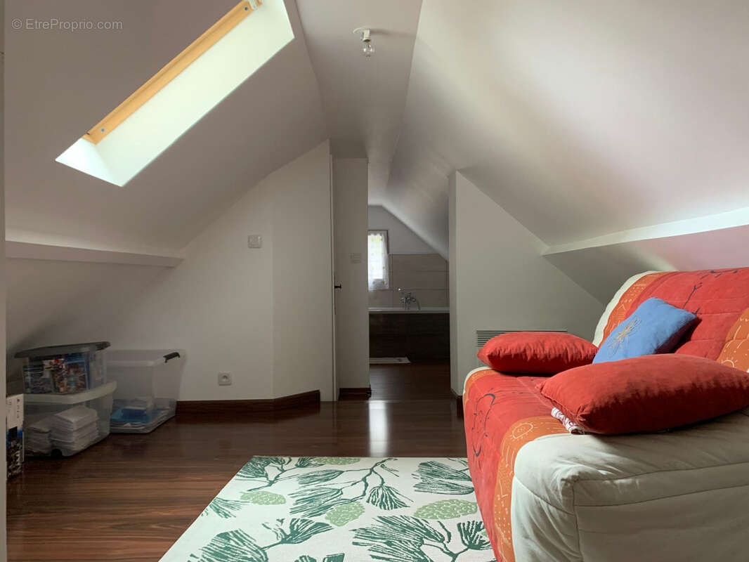 Appartement à VAUX-SUR-SEINE