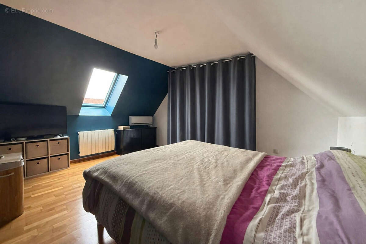 Maison à BRUAY-LA-BUISSIERE