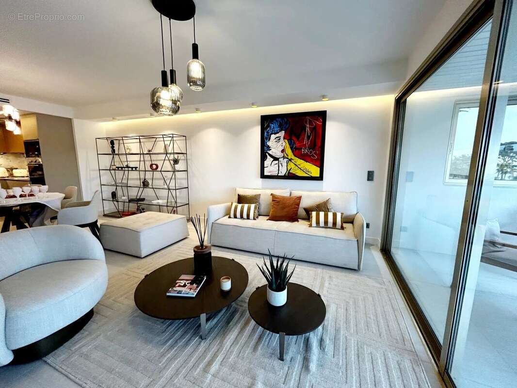 A vendre à Cannes Résidence de Standing - Vue Mer - Magnifique  4 pièces de 100 m² - photo 17