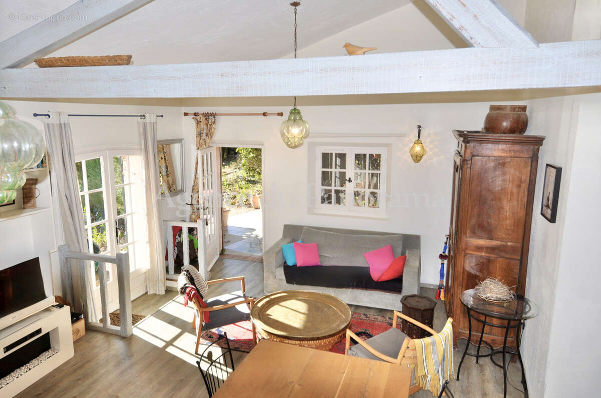 Du charme et du calme pour cette belle villa - photo 11