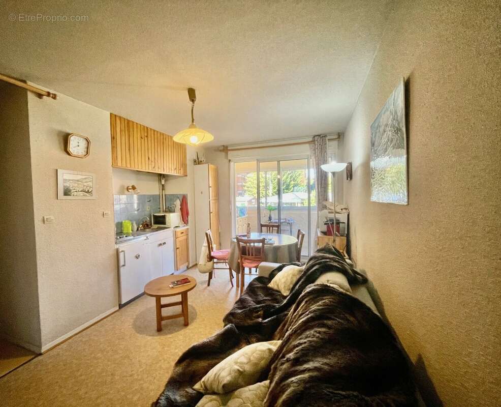 Appartement à AX-LES-THERMES