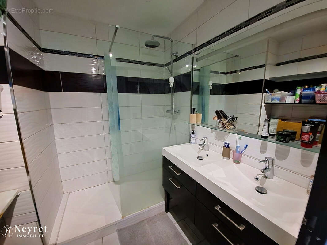 Appartement à CORBAS