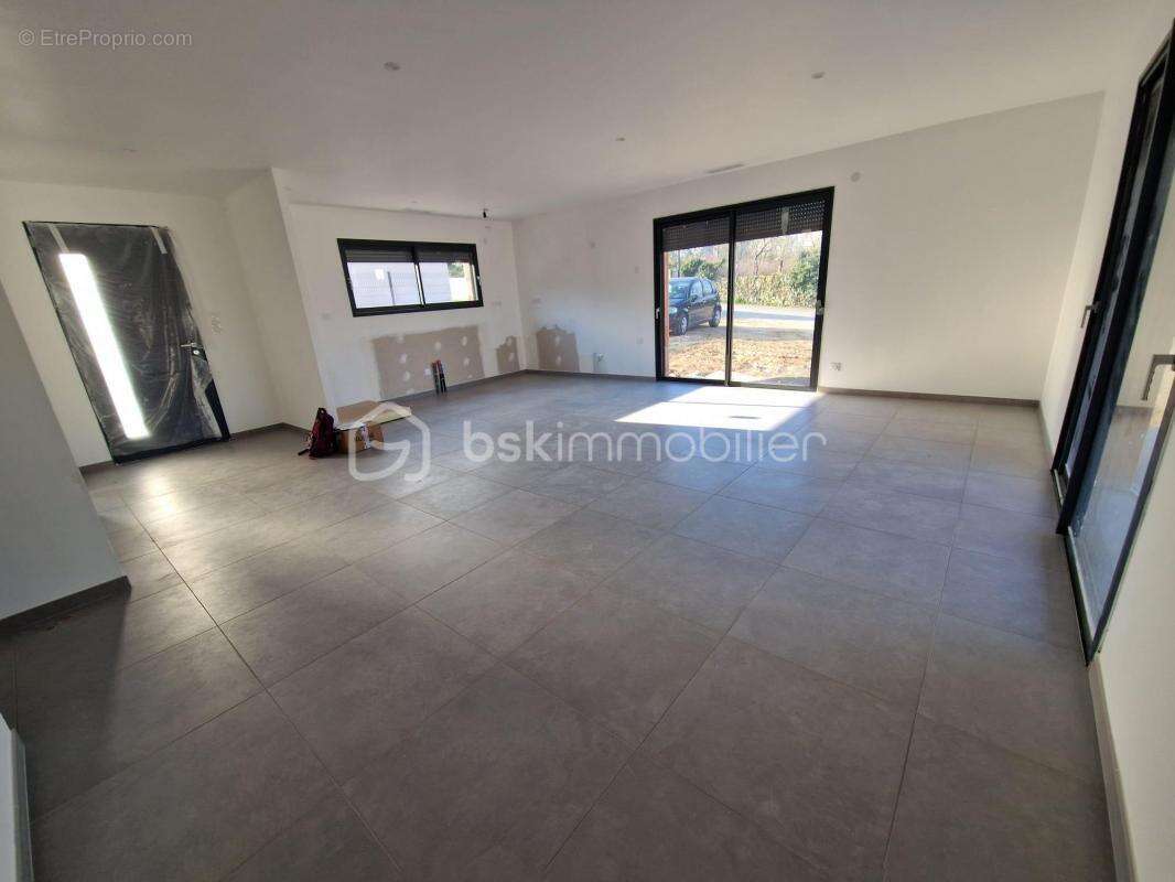 Maison à SAINT-VALLIER