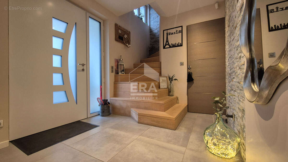 Maison à GRISY-SUISNES