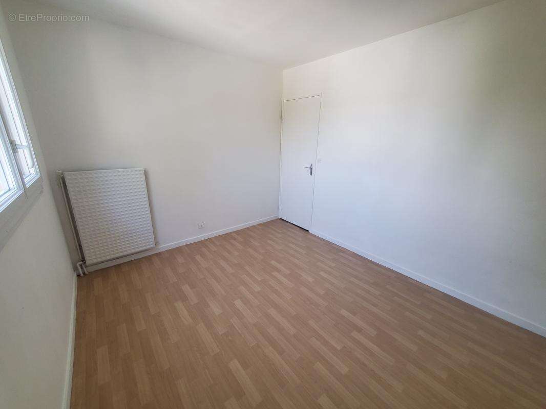 Beau T4 avec parking, cave et balcon - photo 8