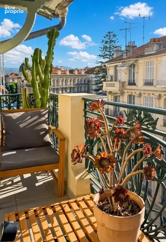 NICE Carré d'Or 3P 57m² dernier étage balcon cave - photo 3