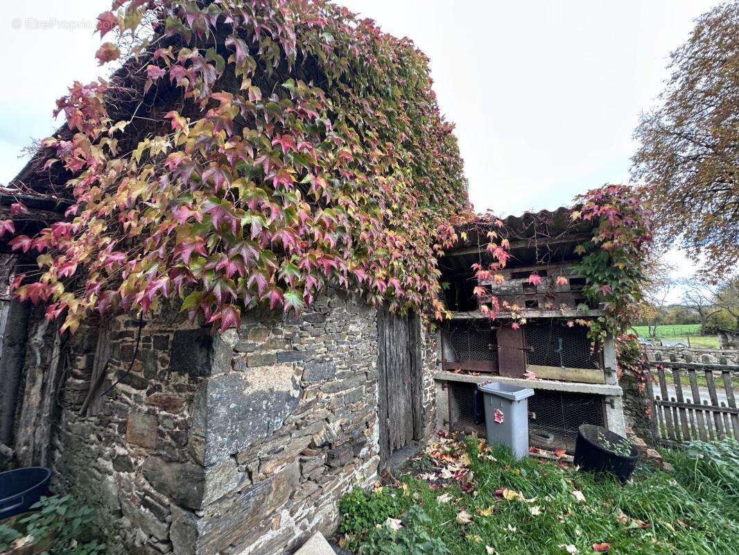 Maison à LA PORCHERIE