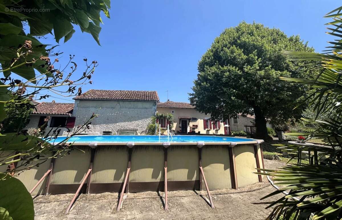 Maison à SAINT-AMANT