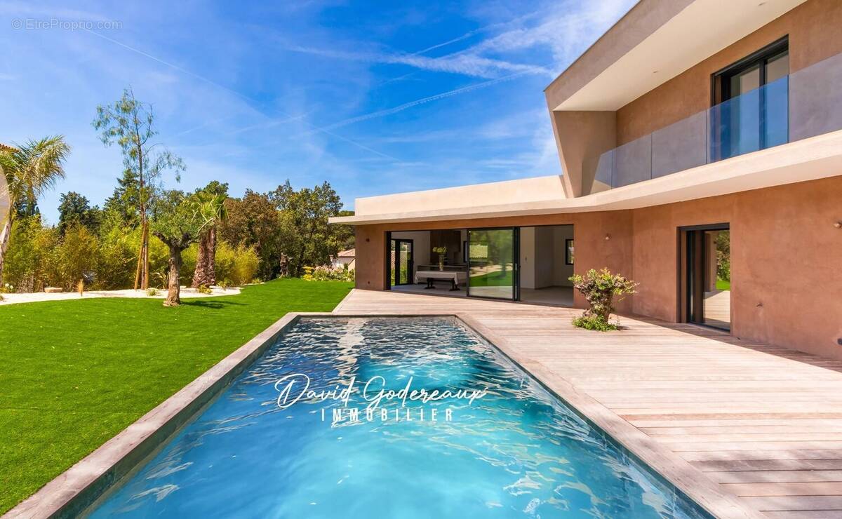 Maison à SAINT-RAPHAEL