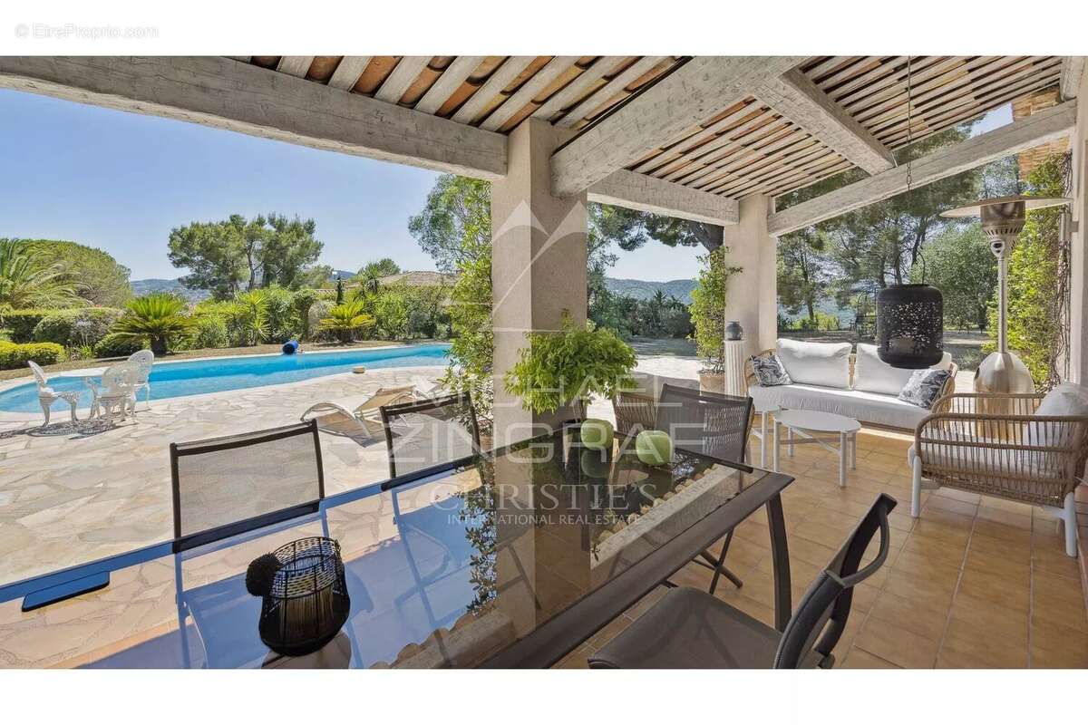 Maison à PEYMEINADE