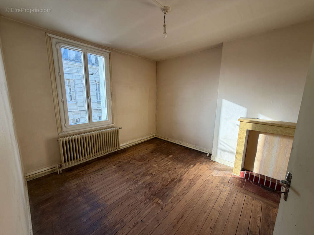Maison à CHATELLERAULT