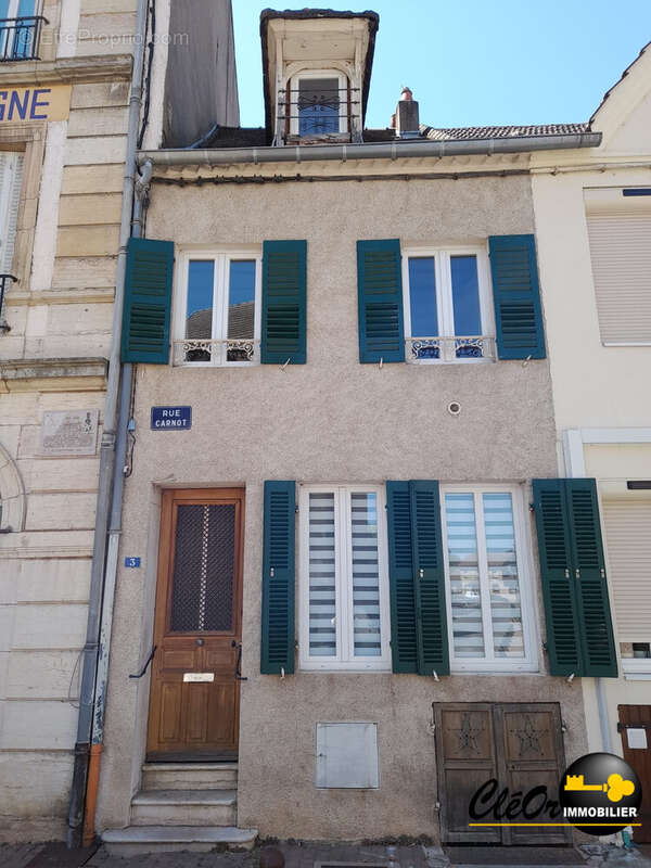 Maison 157 m² à Saint-Jean-De-Losne  - photo 8