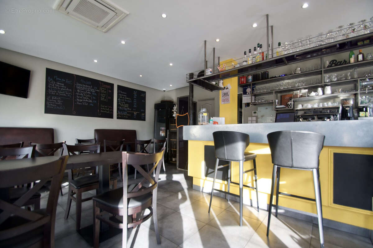 Commerce à LE BLANC-MESNIL