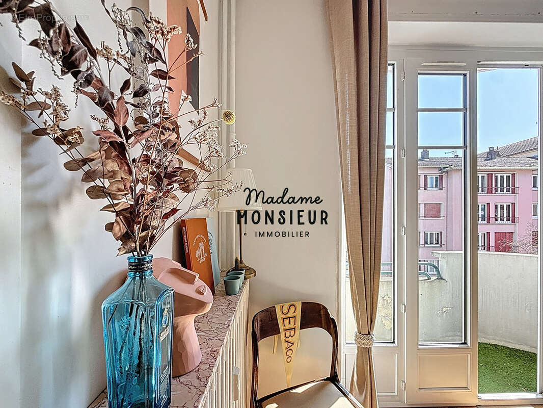 Appartement à BOURGOIN-JALLIEU