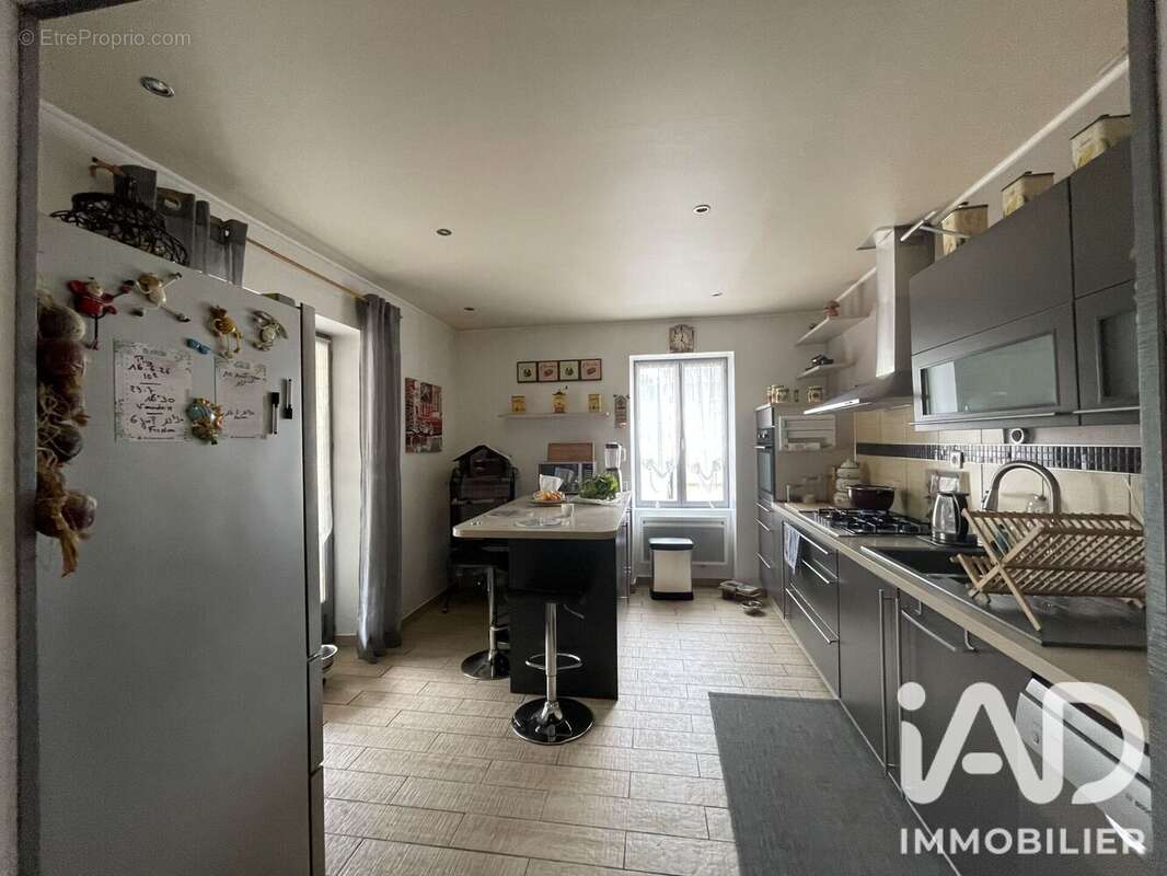 Maison 143 m² à Eymoutiers  - photo 7