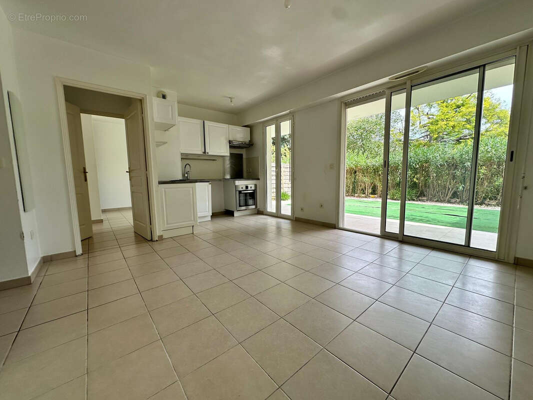 Appartement à CAGNES-SUR-MER