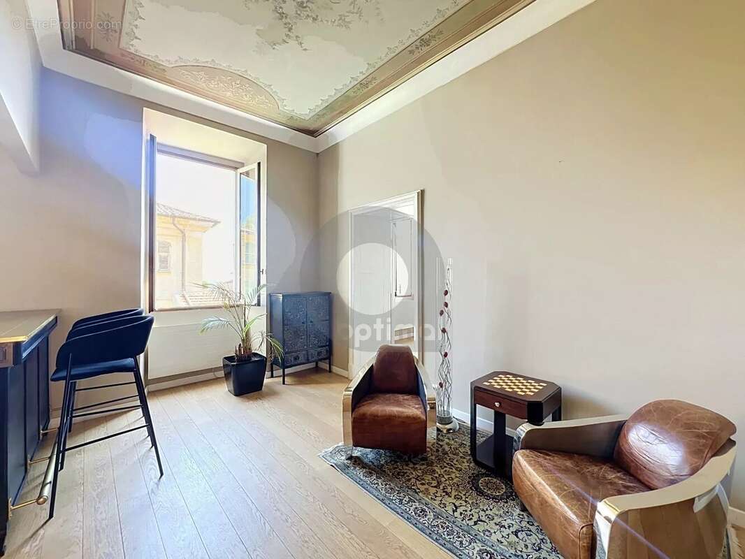 Appartement lumineux avec vue mer à Menton - photo 7