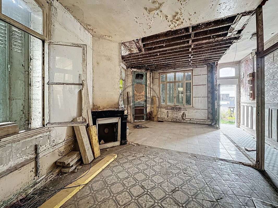 Maison à SAINT-QUENTIN