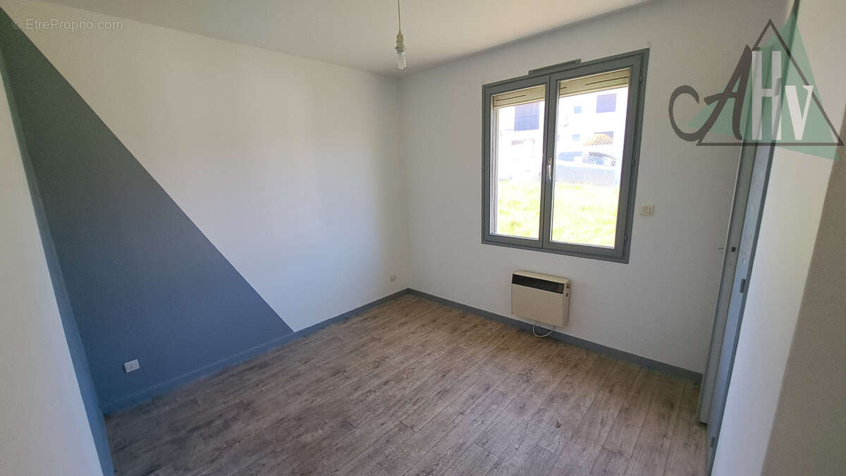 Maison à PARON
