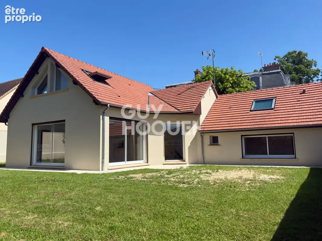 Maison à SOISY-SUR-SEINE