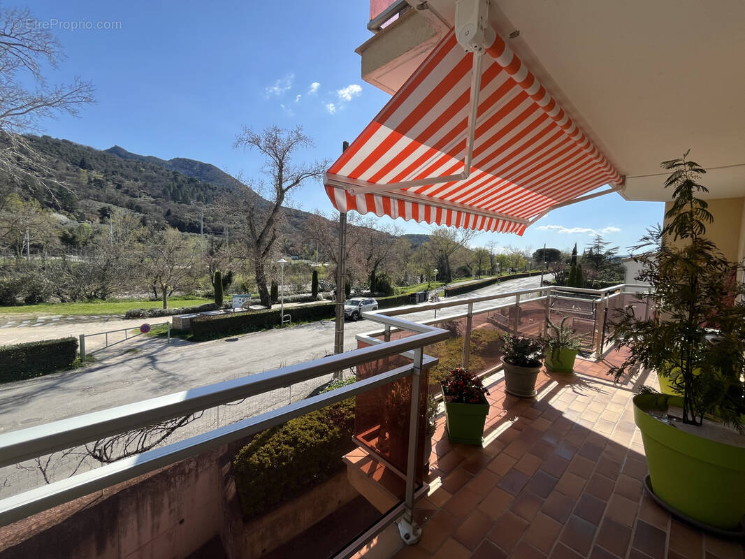 Appartement à NYONS