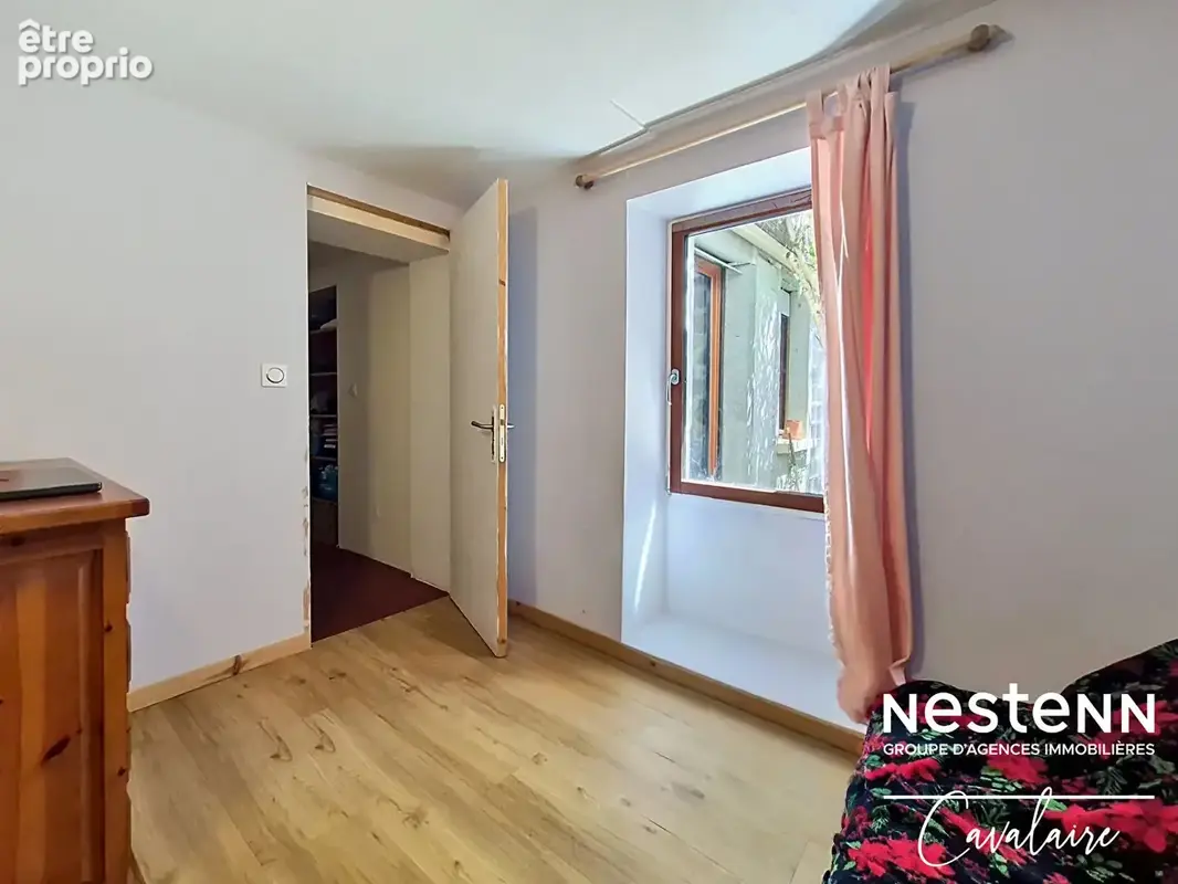 Maison individuelle d'environ 94 m² sur un terrain de 242 m², 4 pièces, au calme, accès à pied aux plages, port et commerces - photo 14