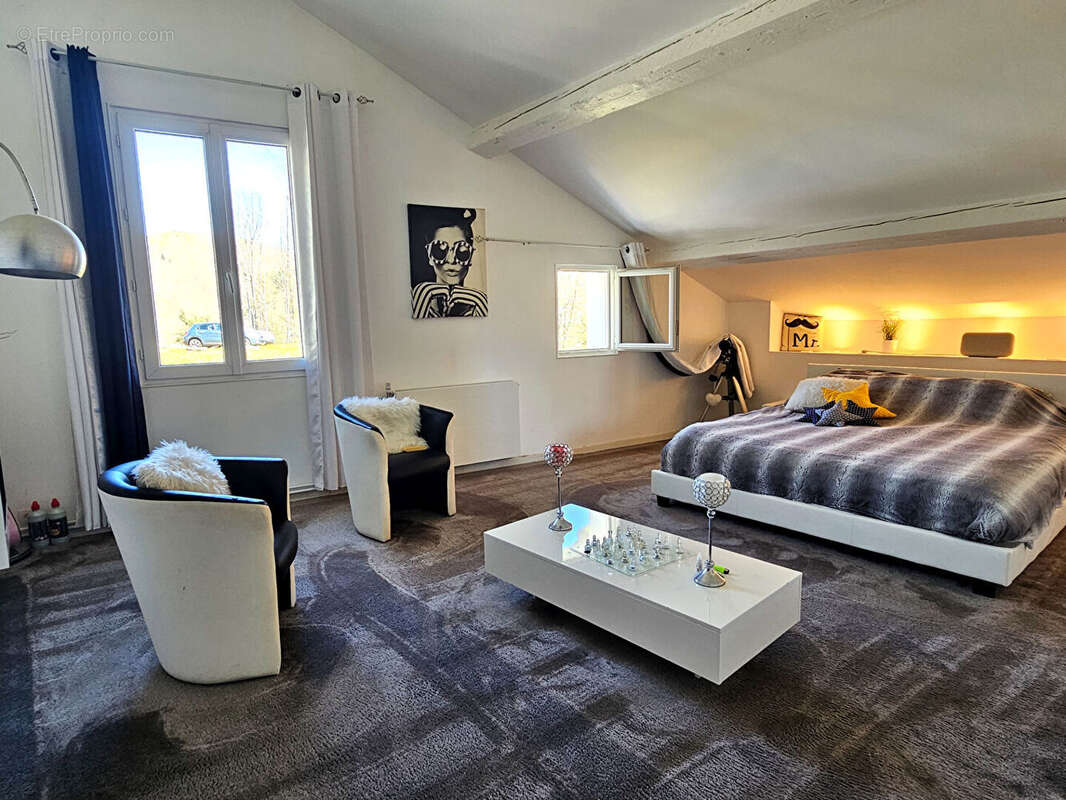 Maison de montagne au bord de l'eau - photo 6