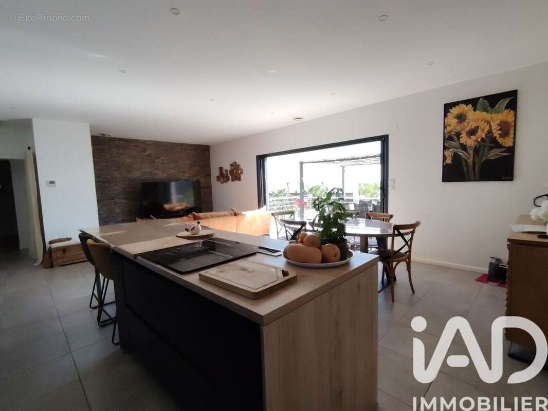 Photo 3 - Maison à BELLEGARDE