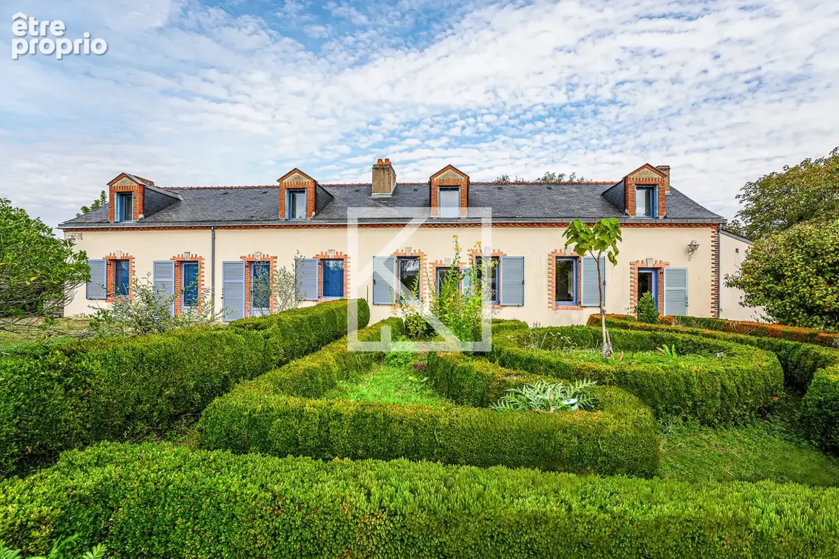Maison à BEAUCOUZE