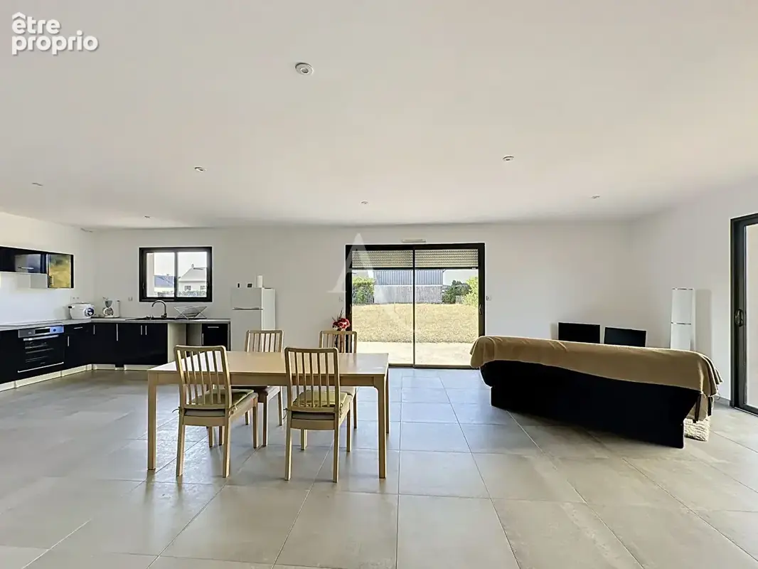 Maison contemporaine 2021 - Plain-pied - DPE A - Centre de Vernoil-le-Fourrier - photo 2