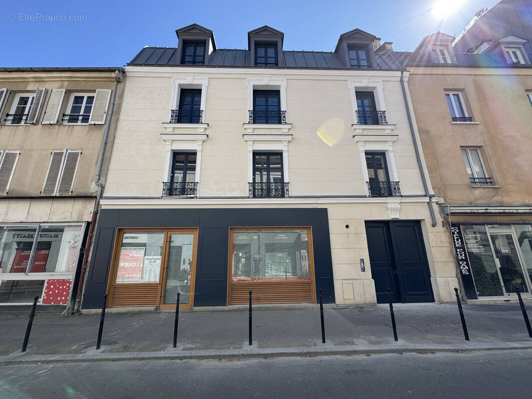 Commerce à CLICHY