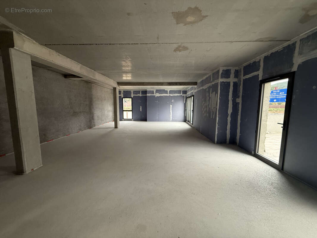 Commerce à SANARY-SUR-MER