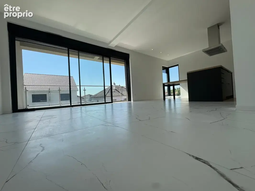 Appartement neuf au 1er étage avec balcon + 2 places de parking privatives. - photo 11