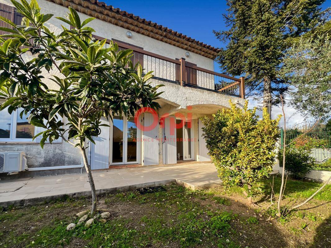 Appartement à PLAN-DE-LA-TOUR