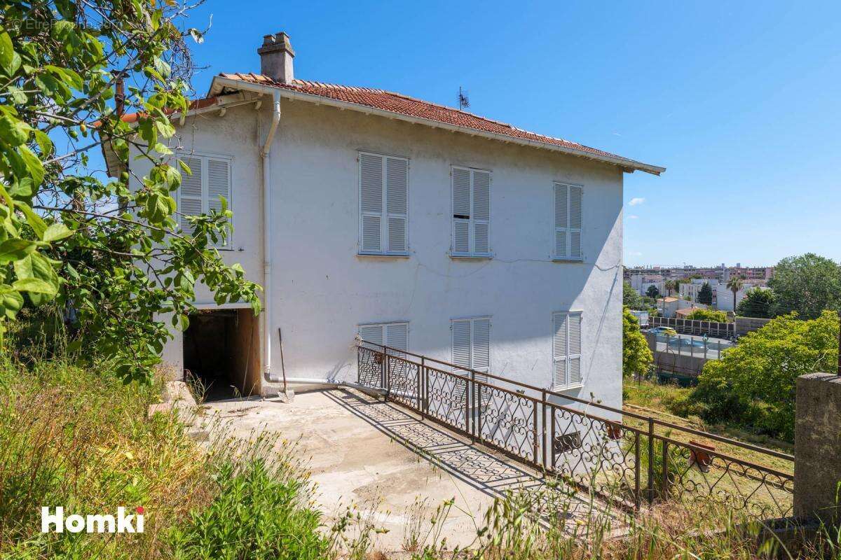 Maison à CAGNES-SUR-MER