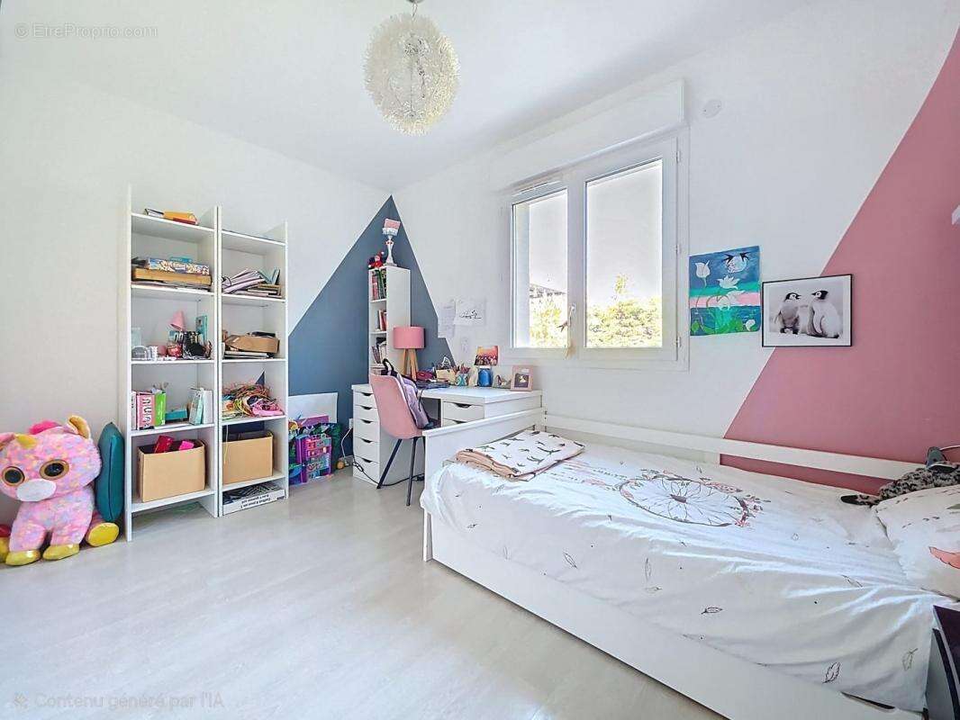 Maison à SAINT-PIERRE-DE-CHANDIEU