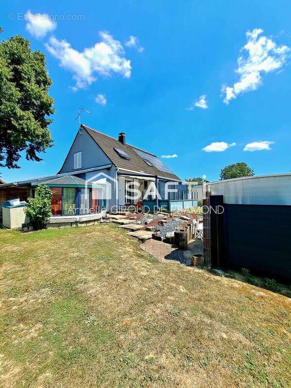 Maison 147 m² à Saint-Bernard  - photo 3