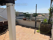 Appartement à MAUGUIO