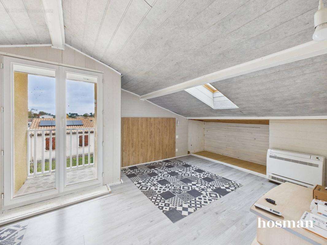 Maison à SAINT-JEAN-D&#039;ILLAC