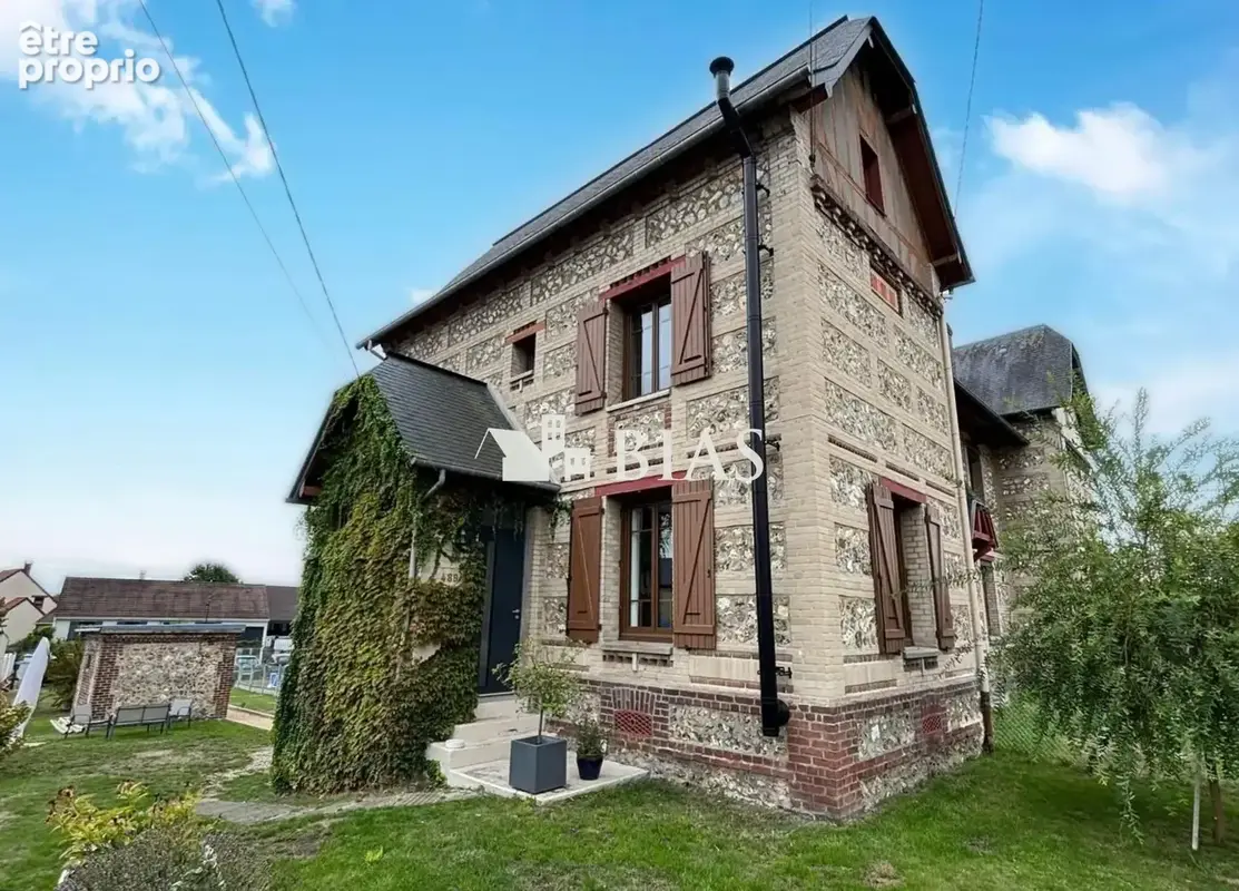 Maison à DUCLAIR