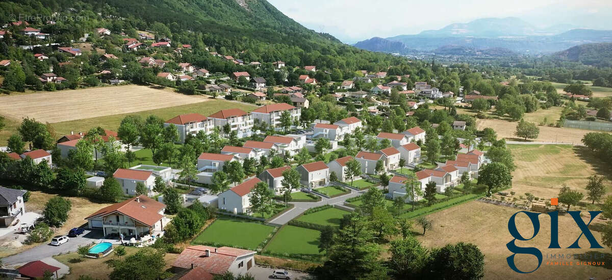 Appartement à SAINT-PAUL-DE-VARCES