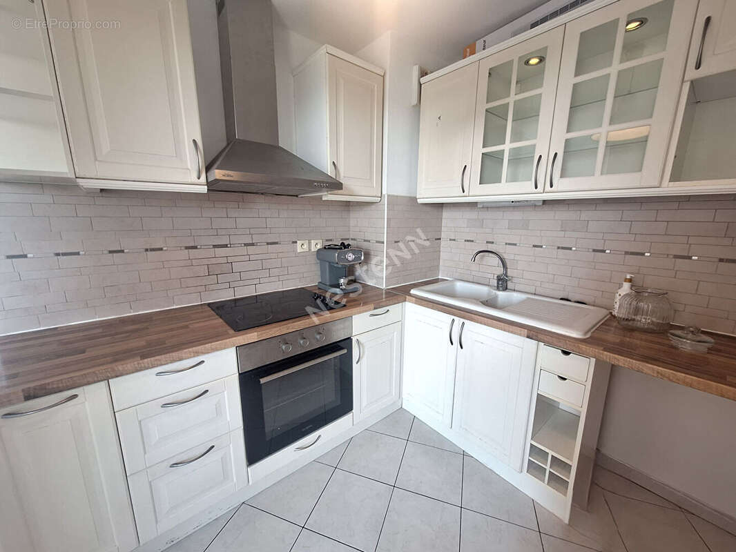 Appartement Hyères T2- 39.45m² - Balcon - Stationnement - photo 4