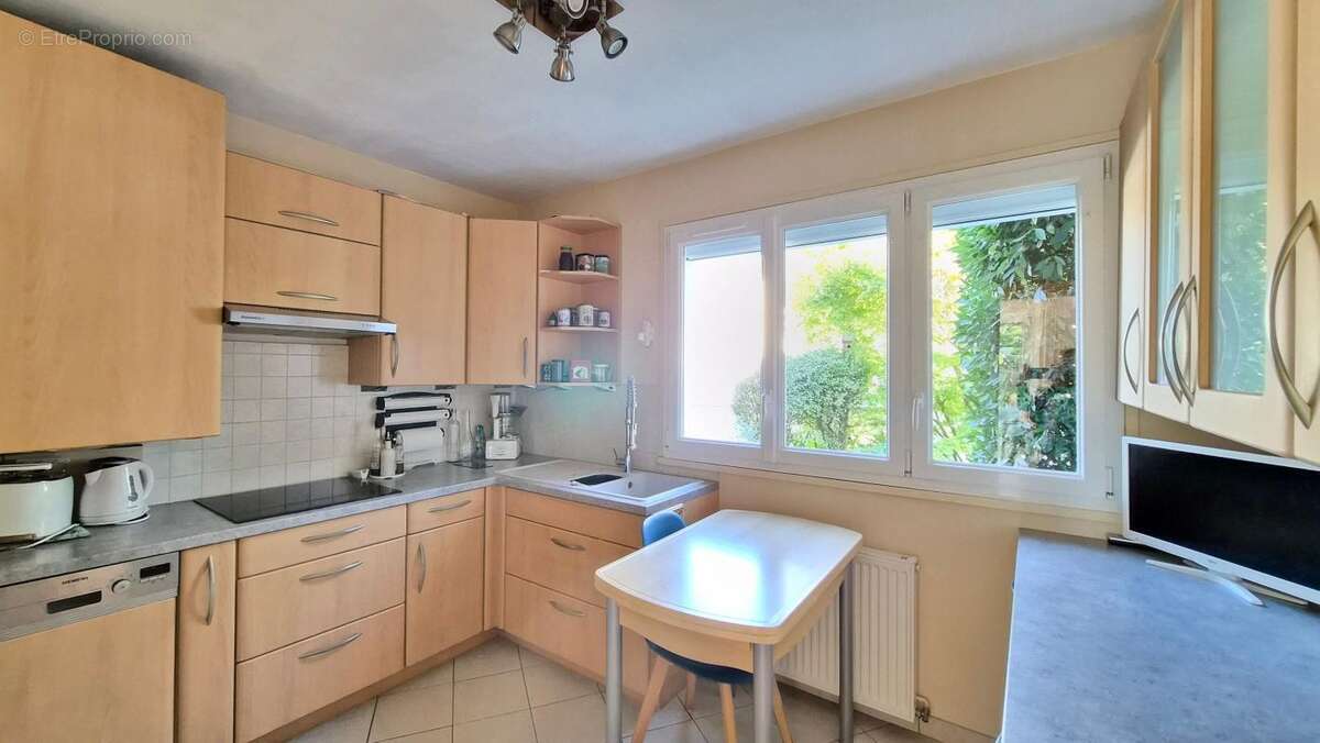 Maison à SAINT-GERMAIN-LES-ARPAJON