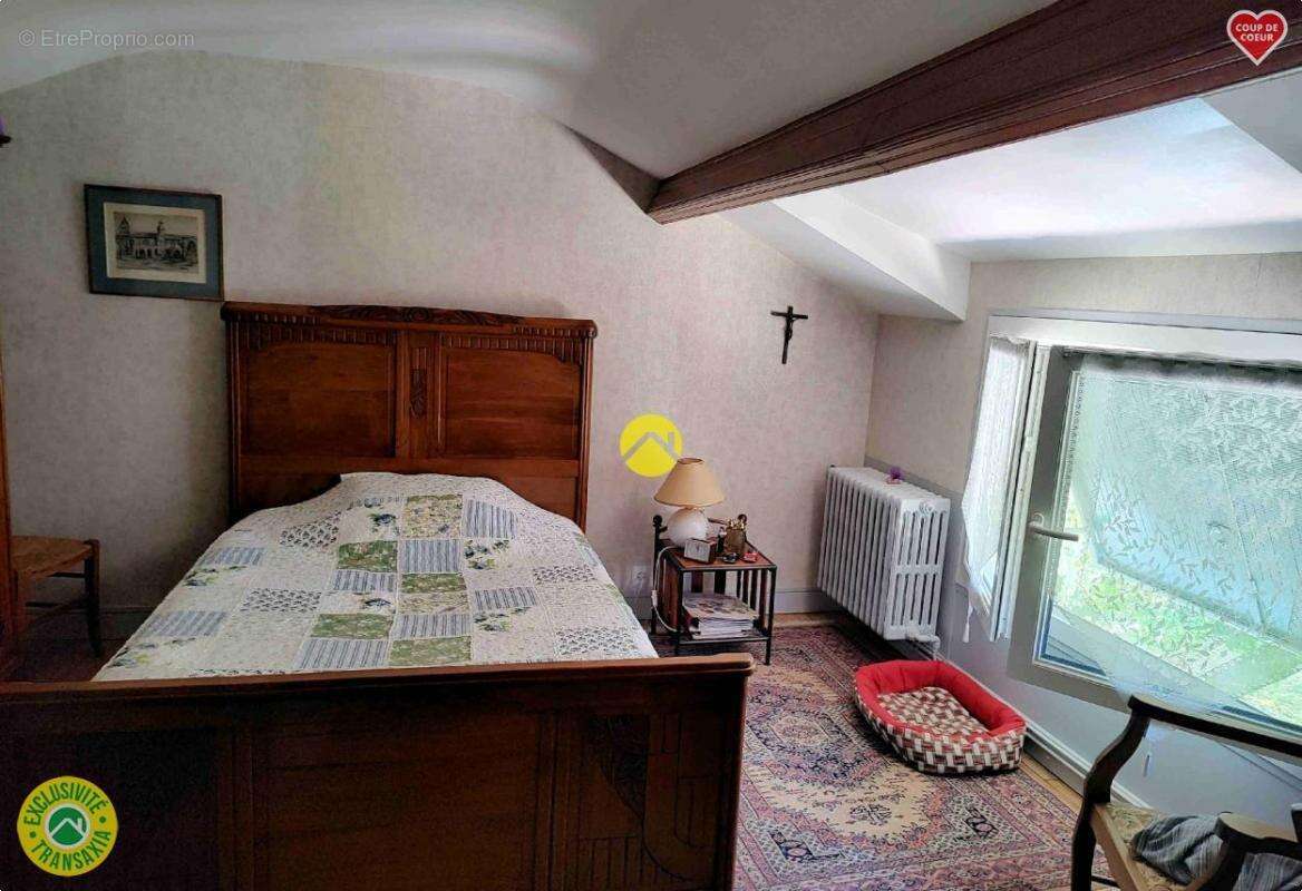 Maison à DUN-LE-PALESTEL