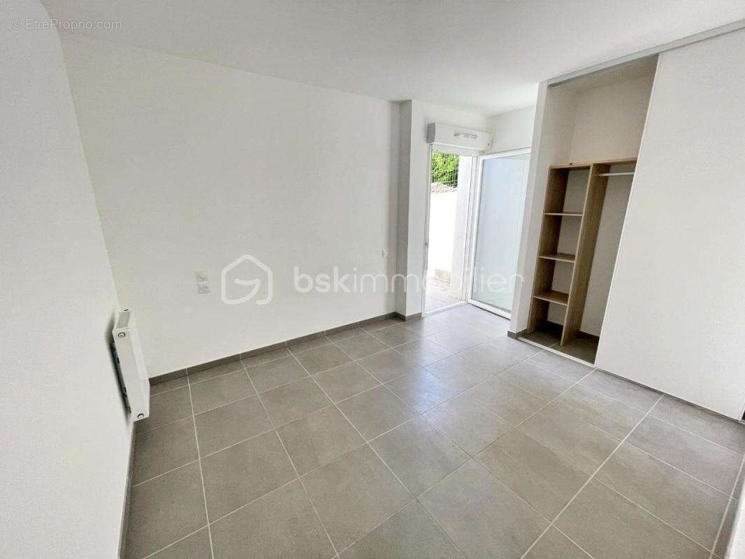 Appartement de type 4 avec terrasse et box privatif à Martigues Jonquière - photo 7