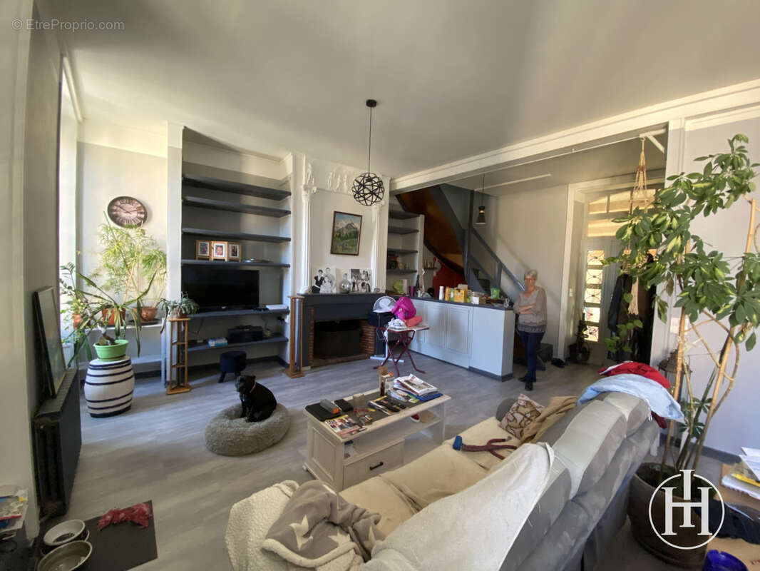 Appartement à SAINT-AMAND-MONTROND