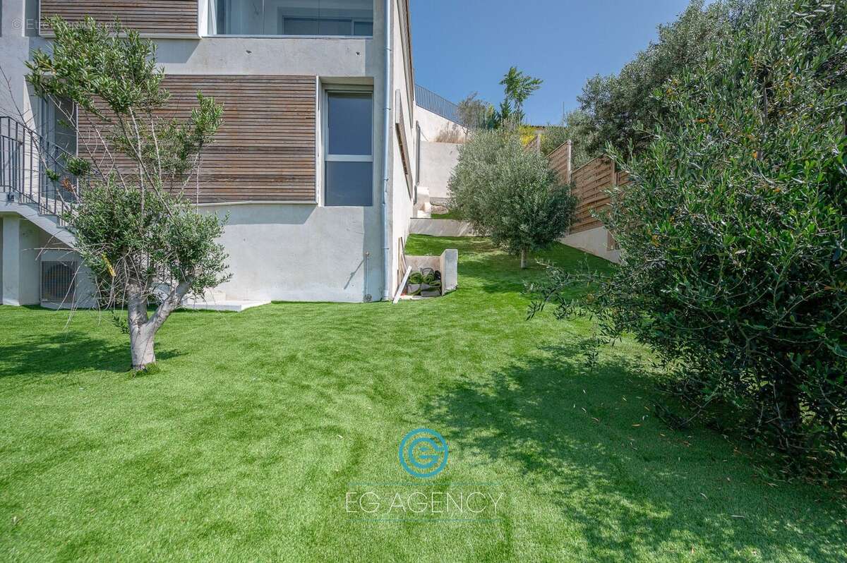 Appartement à MARSEILLE-11E